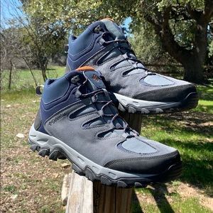 Columbia Men’s size 13 Waterproof Hike Shoe